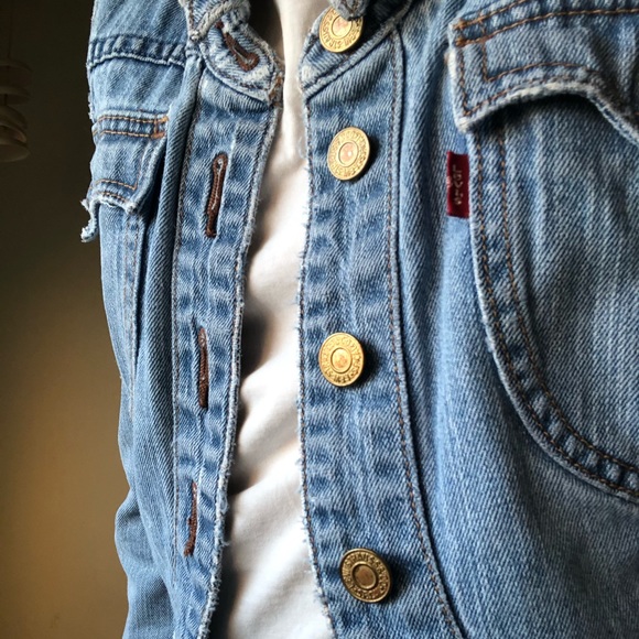 Levi’s Jacket - Picture 3 of 14